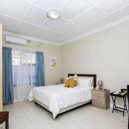 Walmer Villiers Self Catering Port Elizabeth Bagian luar foto