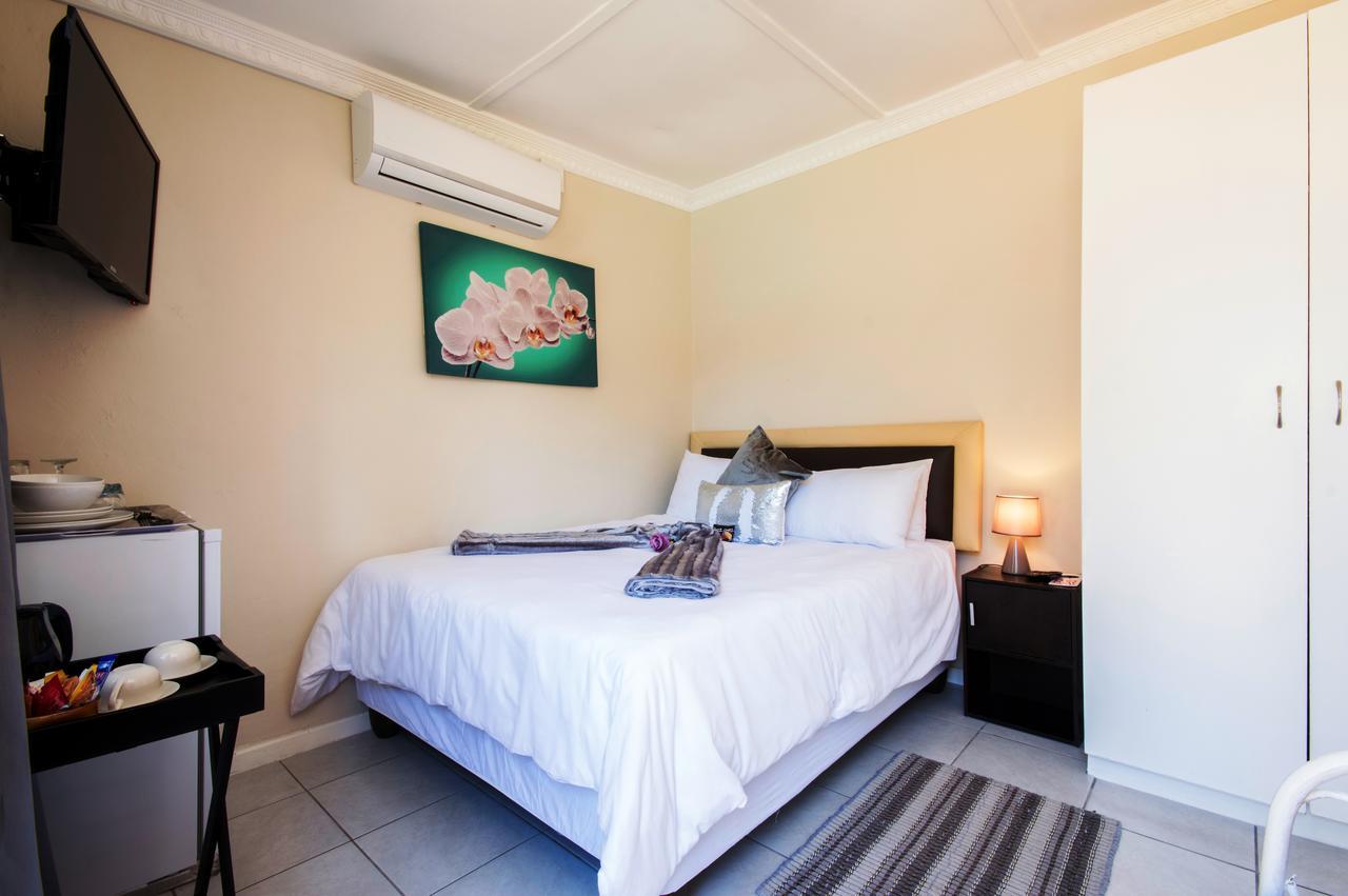 Walmer Villiers Self Catering Port Elizabeth Bagian luar foto